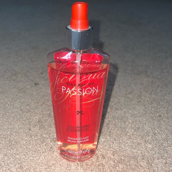 Victoria's Secret Bath & Body Victoria Secret Dream Of Passion Iced